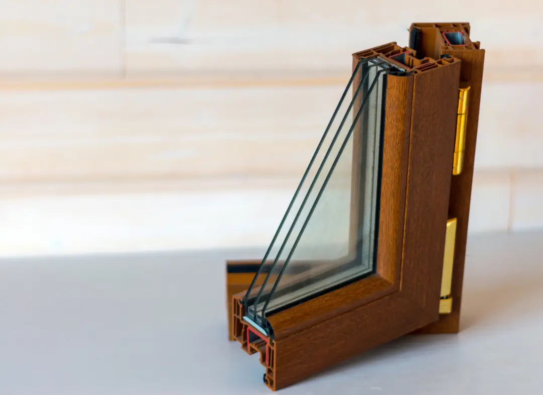 Installation de fenêtre en bois sur mesure Marseillan